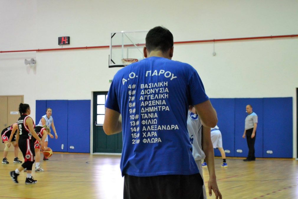 Σταύρος Βλάχος: Όσο υπάρχει όρεξη, υπάρχει και μέλλον στο μπάσκετ της Πάρου