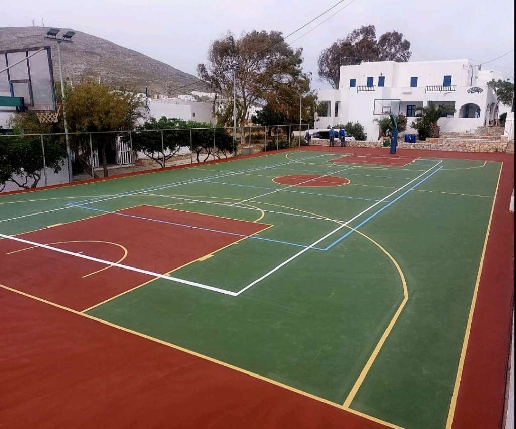 Φολέγανδρος: Ανακατασκευάστηκε η εγκατάσταση γηπέδων (μπάσκετ, βόλεϊ και τένις)