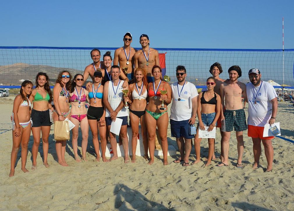 Γνωστά πρόσωπα στο βάθρο του τουρνουά beach volley της Μικρής Βίγλας [pics-vids]