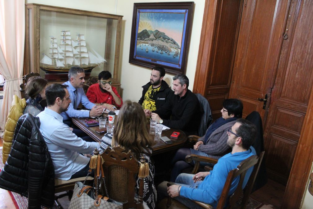 Συνάντηση του δήμου Σύρου με τον Σύλλογο Δρομέων Σύρου