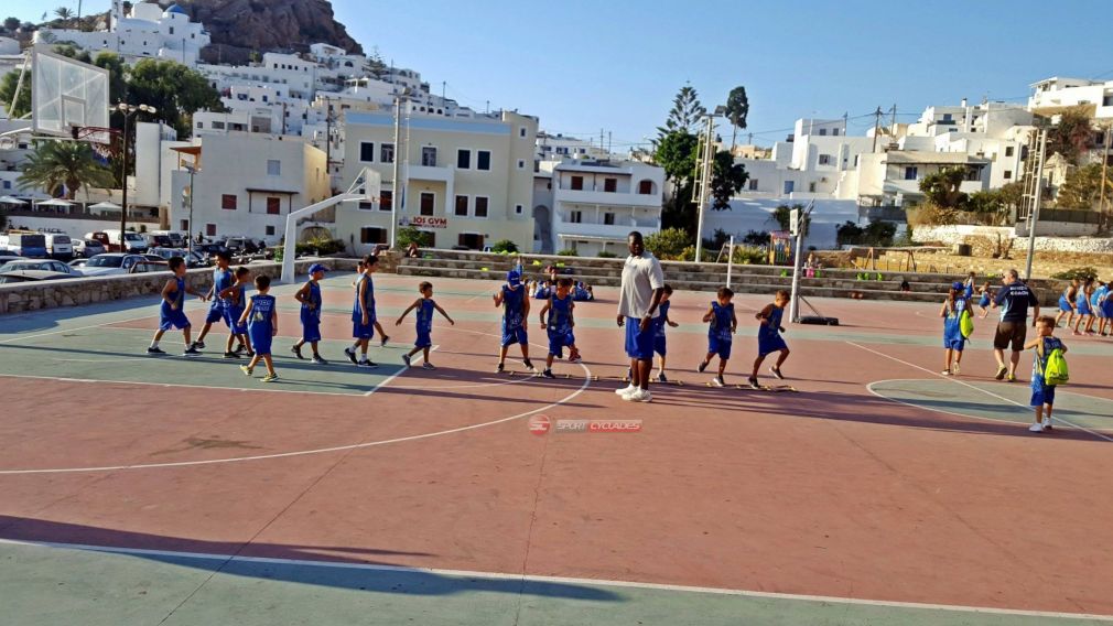 Η Ίος ετοιμάζεται για το επετειακό ''10ο basketball camp''
