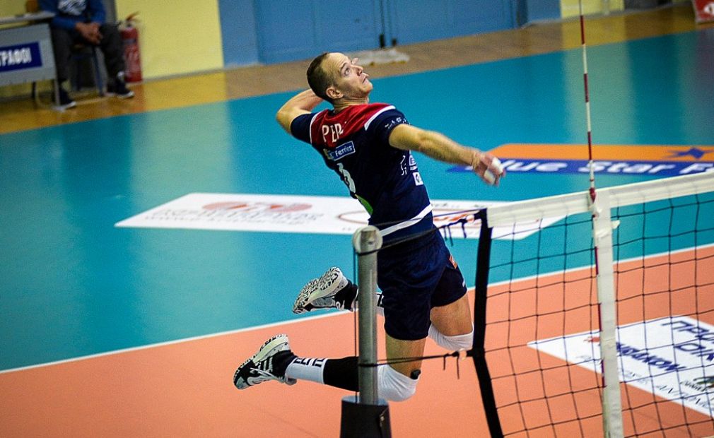 Volleyleague: Ο κορονοϊός... έδεσε στη Σύρο τον Στοϊλοβιτς