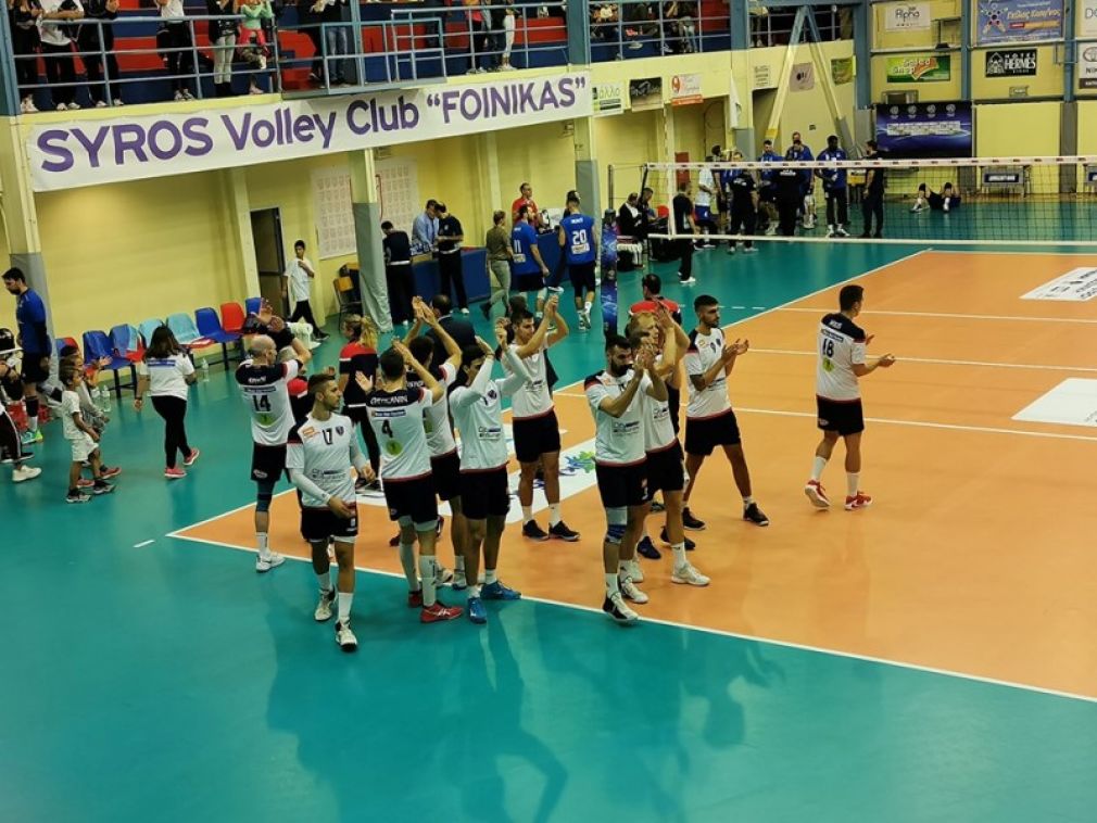 Volleyleague: Ξεκίνημα με νίκη για τον Φοίνικα Σύρου