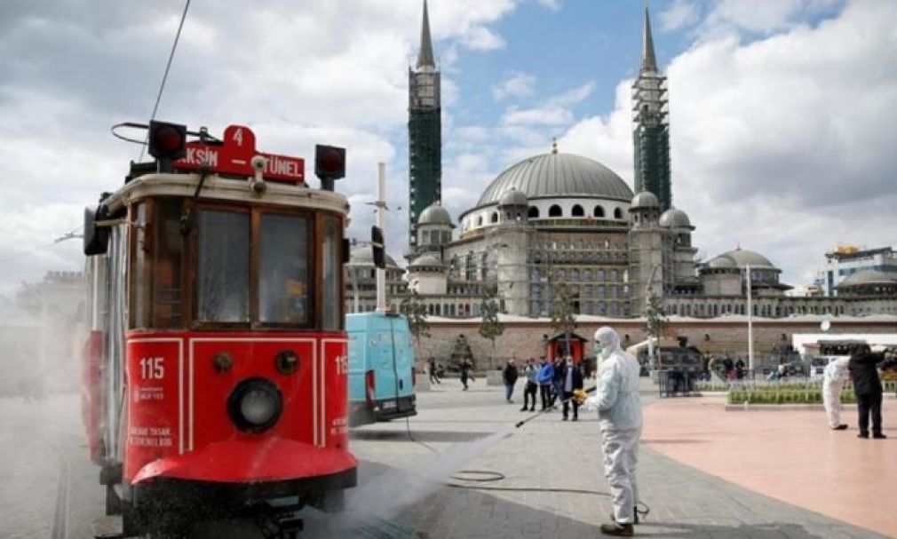 Τουρκία: 21 τα θύματα από τον κορονοϊό, απαγόρευση κυκλοφορίας