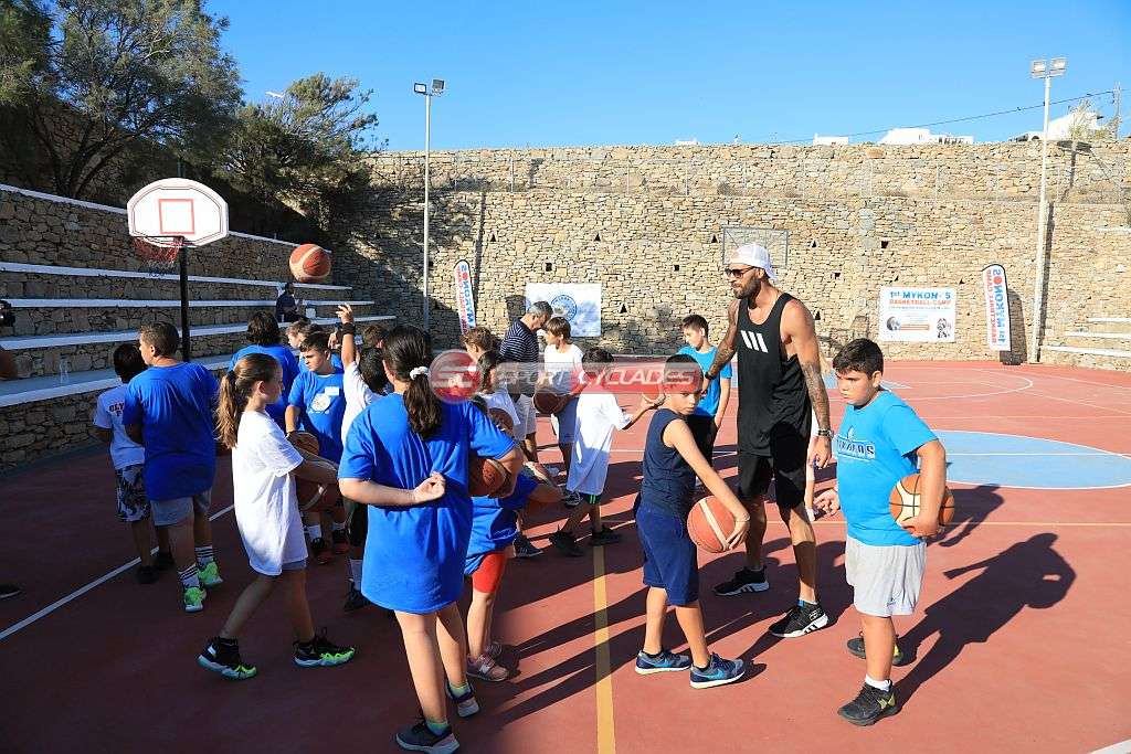 Σήμερα το εντυπωσιακό φινάλε του «1ου Mykonos Basketball Camp»