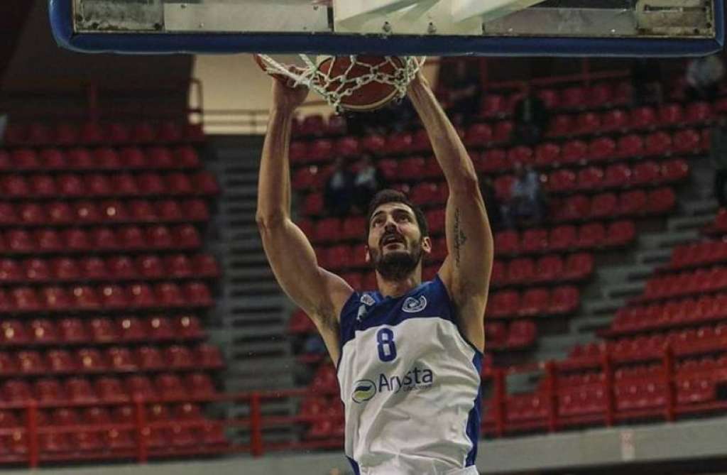 Τάσος Σπυρόπουλος: «Είμαι χαρούμενος που θα αγωνιστώ στην ομάδα της Μυκόνου»