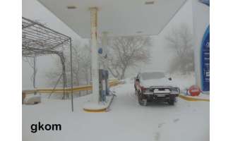 Νάξος - χιονιάς: Αλυσίδες στα ορεινά, κλειστά σχολεία και μέτρα από τον Δήμο Νάξου